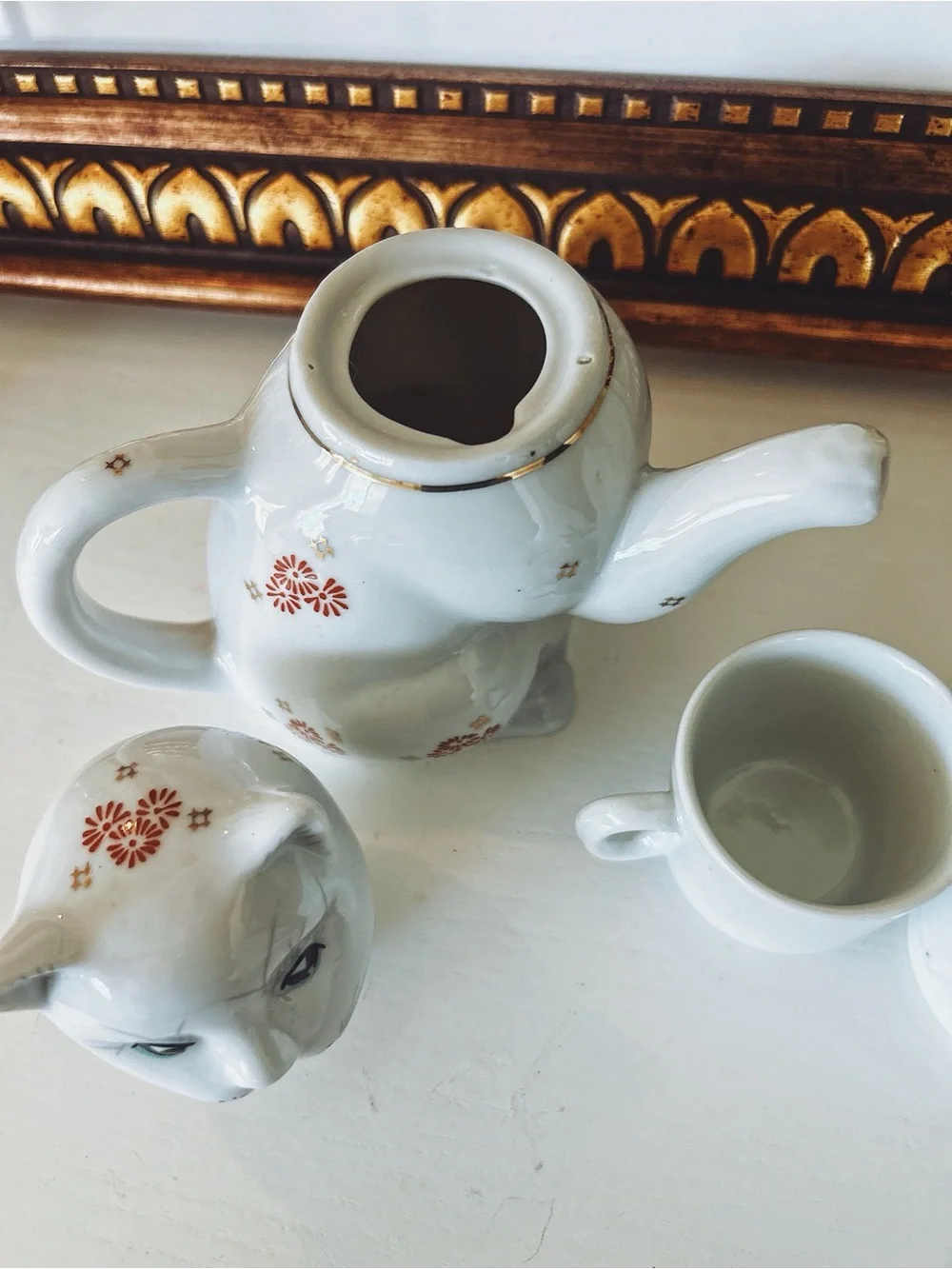 Vintage Ceramic Cat Teapot with Ceramic Cups/Whimsical Kitty Tea Set